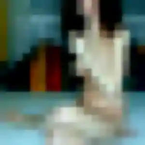 Maëlys, 28 ans, connectée à Canals pour un rencontre adulte