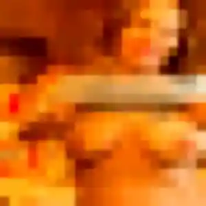 Découvre Fama, 22 ans à Cap-d'Ail en privé