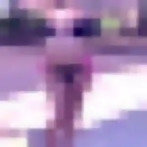 Olive (19 ans) à Carly attend un rencontre adulte rapidement