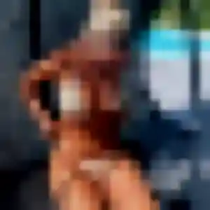 Solène, 40 ans, cherche un rencontre adulte à Carpiquet