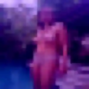 Sexy Mabinty, 32 ans à Cescau - voir sa photo