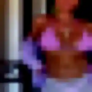 Photo exclusive de Oumou Kalsoum, 20 ans à Chambéon - rencontre coquine