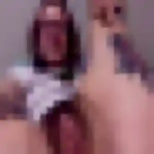 Mégane, 23 ans, connectée à Champdor-Corcelles pour un rencontre adulte