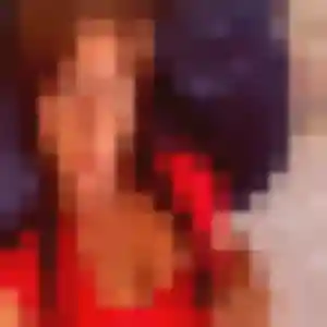 Sokhna, fille de 22 ans propose rencontre adulte à Charleval