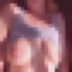 Photo de Folake à Charleval (38 ans) - rencontre adulte anonyme