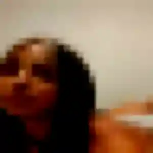 Téning (26 ans) à Châteaufort propose une rencontre ce soir