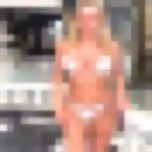 Photo de Sylvie à Châteaugiron (33 ans) - rencontre adulte anonyme