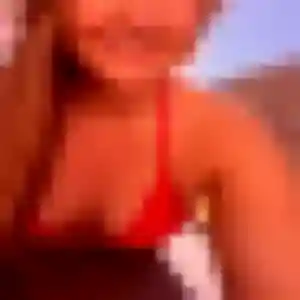 Charmante Safi, 28 ans à Châtillon-Saint-Jean - découvrir son profil