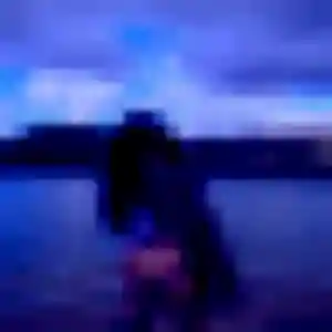 Ndèye, 27 ans, connectée à Châtres pour un rencontre adulte