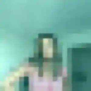 Véronique, 40 ans, cherche un rencontre adulte à Chavannes-sur-l'Étang