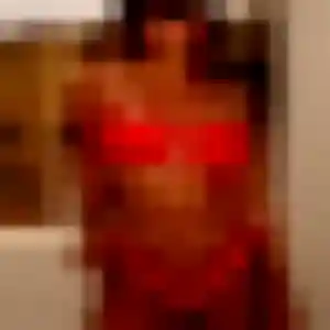 Ngoné, 30 ans, en ligne à Chérac pour un rencontre adulte