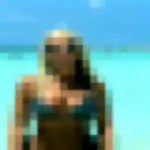 Rejoins Xénia, 25 ans à Collias gratuitement