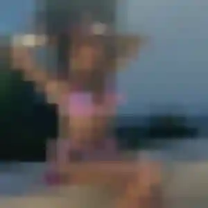 Marina (37 ans) à Collonges-au-Mont-d'Or propose une rencontre ce soir
