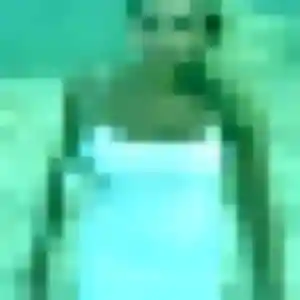 Contacte Faustine, 20 ans à Condezaygues en t'inscrivant