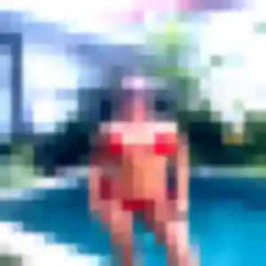 Élise, 19 ans, connectée à Corsept pour une rencontre coquine