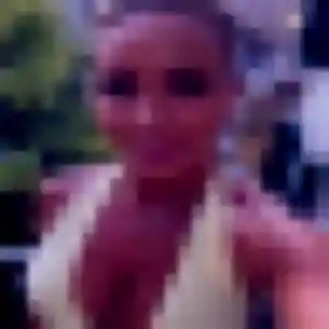 Sandrine, femme de 19 ans cherche rencontre adulte à Coulombs