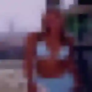 Selbé, 23 ans, connectée à Courcemont pour un rencontre adulte