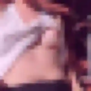 Jolie Naïma, 22 ans à Crachier - la contacter