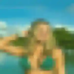 Célestine (20 ans) à Craponne cherche un rencontre adulte maintenant