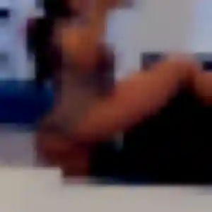 Axelle, 40 ans, dispo pour rencontre adulte à Creysse