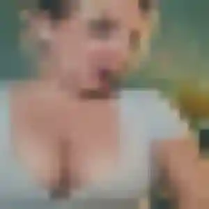 Marina (22 ans) à Cusset cherche un rencontre adulte ce soir