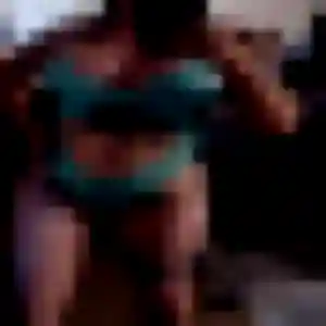 Issa, 25 ans, en ligne à Dauendorf pour un rencontre adulte