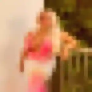 Adwoa, 20 ans, en ligne à Dinard pour un rencontre adulte