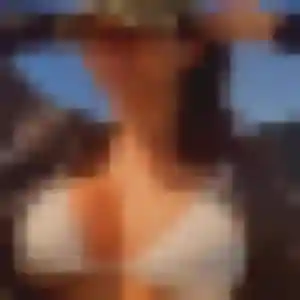 Rejoins Josiane, 23 ans à Dirac en t'inscrivant