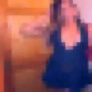 Vanessa, fille de 41 ans propose rencontre adulte à Dollon