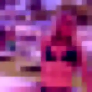 Esi, 26 ans, connectée à Dolomieu pour une rencontre coquine