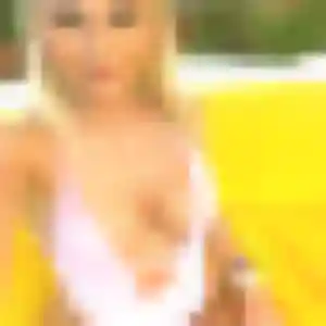 Photo de Adja à Dompierre-sur-Yon (35 ans) - rencontre adulte anonyme
