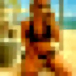 Rejoins Charline, 21 ans à Donchery gratuitement