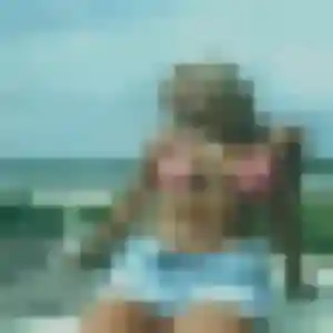 Naomie, 20 ans, dispo pour rencontre adulte à Dormelles