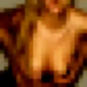 Afi (20 ans) à Doudeville propose un rencontre adulte ce soir