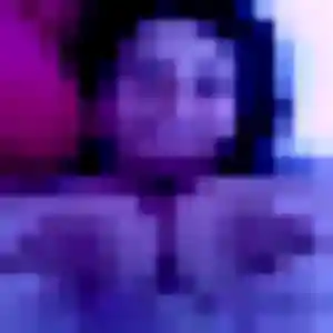 Rejoins Zaïna, 31 ans à Douvres en privé