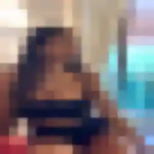 Photo de Séraphine à Dragey-Ronthon (34 ans) - rencontre adulte anonyme