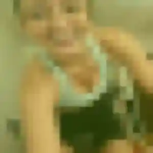 Malika, 31 ans, en ligne à Drocourt pour une rencontre coquine