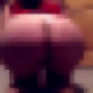 Contacte Pénélope, 35 ans à Eaunes en t'inscrivant