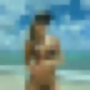 Blessing (24 ans) à Échalas attend un rencontre adulte ce soir