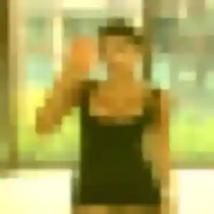 Adja (33 ans) à Égletons attend une rencontre rapidement