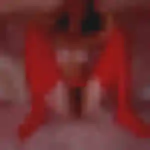 Solène, femme de 39 ans propose rencontre adulte à Elven