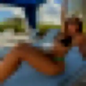 Djénéba de Étigny, 19 ans - rencontre adulte sans lendemain