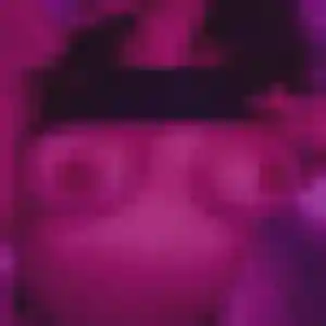 Nneka, 23 ans, cherche un rencontre adulte à Félines