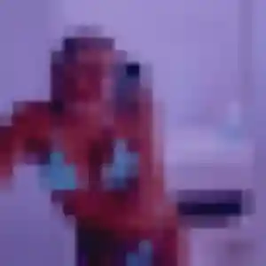 Hawa, 26 ans, connectée à Filstroff pour un rencontre adulte