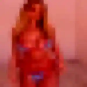 Zaïna, fille de 27 ans propose rencontre adulte à Fitou