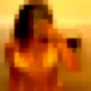Yacine, 35 ans, connectée à Folkling pour une rencontre coquine