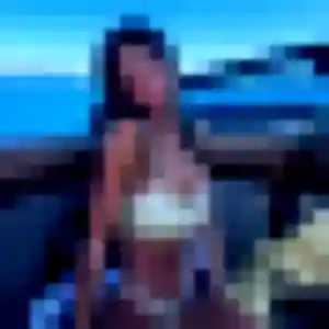 Sexy Éléonore, 19 ans à Froncles - découvrir son profil