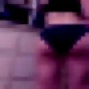 Charmante Ténin, 28 ans à Générargues - la contacter