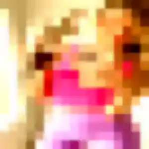 Latifa, 24 ans, connectée à Gentilly pour un rencontre adulte