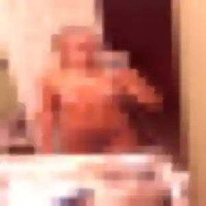 Photo privée de Zaïna, 20 ans à Gerzat - rencontre coquine